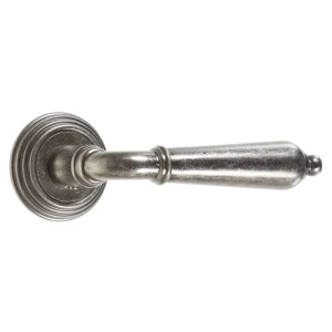 Ручки дверные на розетке EDS-V203 AGED, цвет серебро