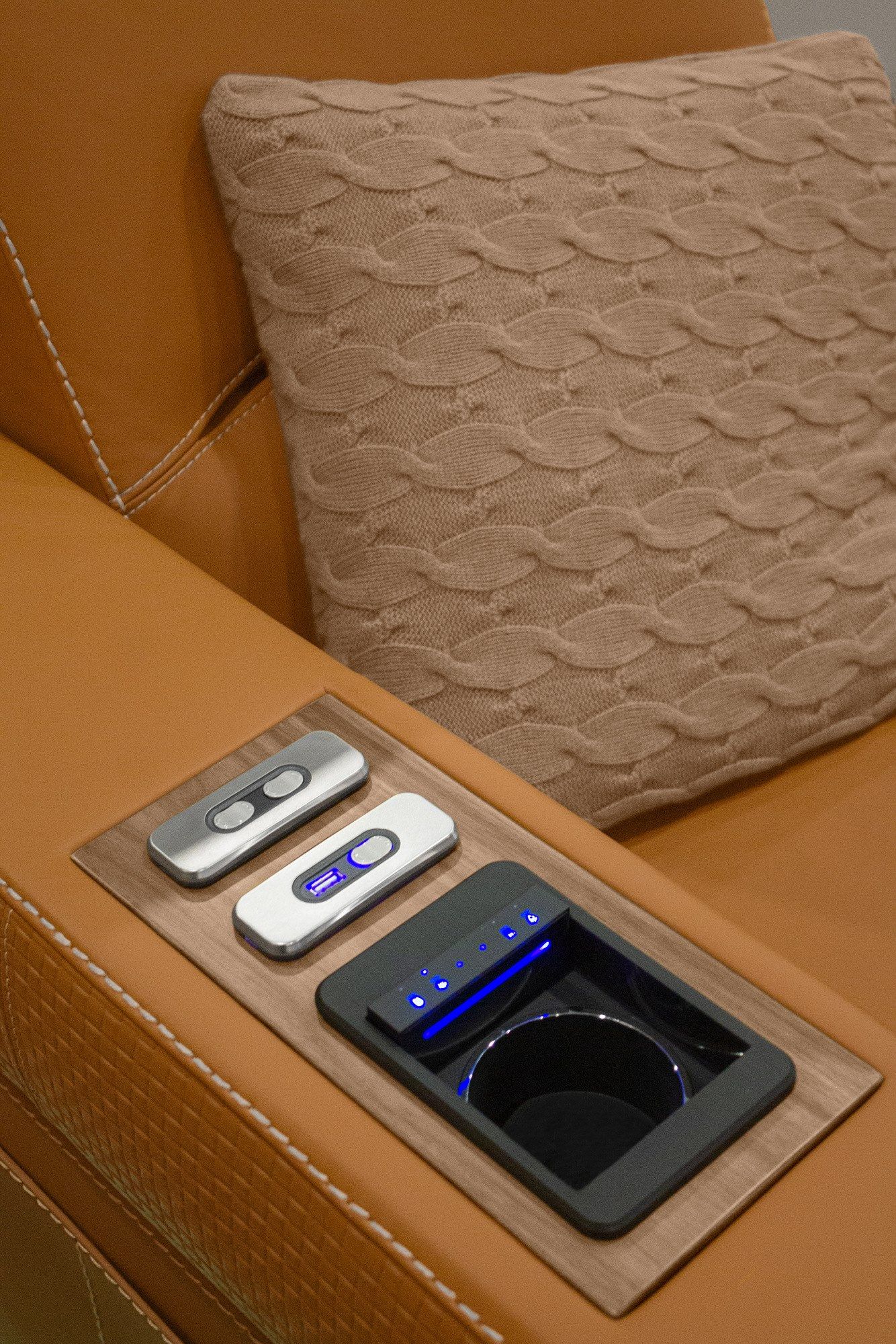 Кресло для домашнего кинотеатра из бархата и кожи Formitalia Дастин ARCH-00084128 - Вид №1