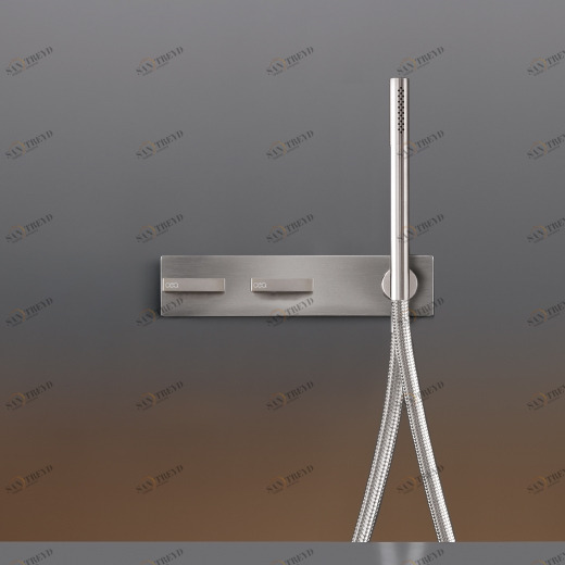 Настенные 2 прогрессивных смесители, установленные для ванной / душа с цилиндрический ручной душ диаметр 18 мм  BAR33 CEADESIGN 