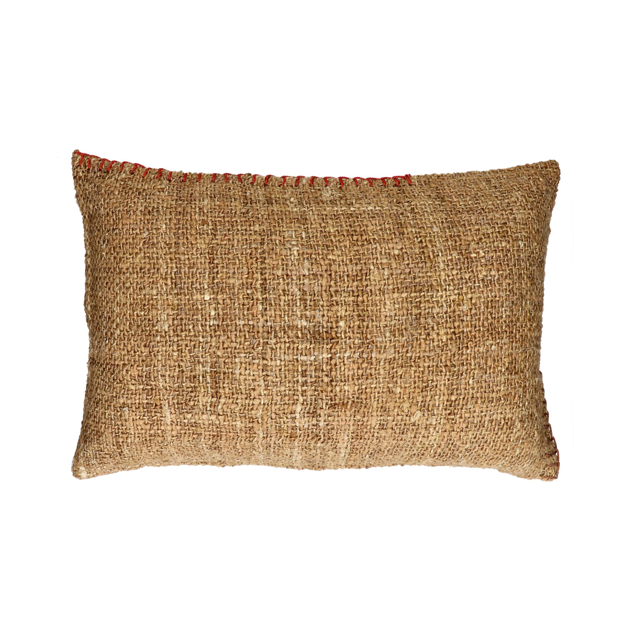 Обычная подушка из вискозы с огнестойким наполнителем POMAX Ayala ARCH-00035958 - Вид №2