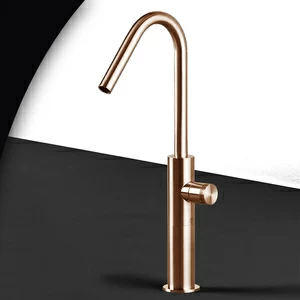 Смеситель для раковины HIRO HIR3R розовое золото