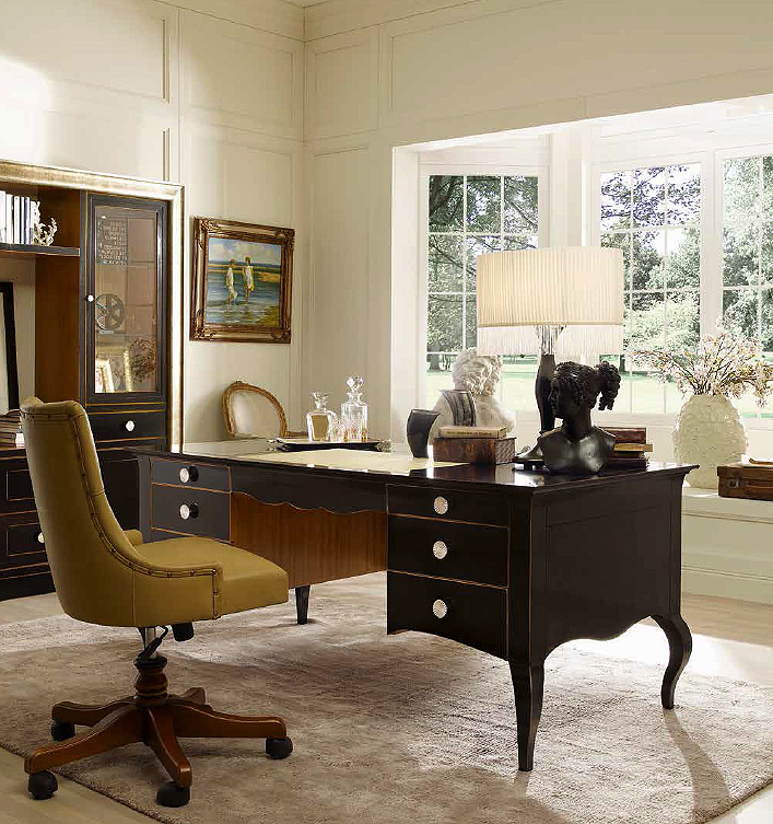 Письменный стол  BTC INTERNATIONAL NR135 