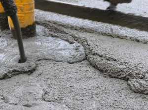 Облегченная предварительно смешанная стяжка