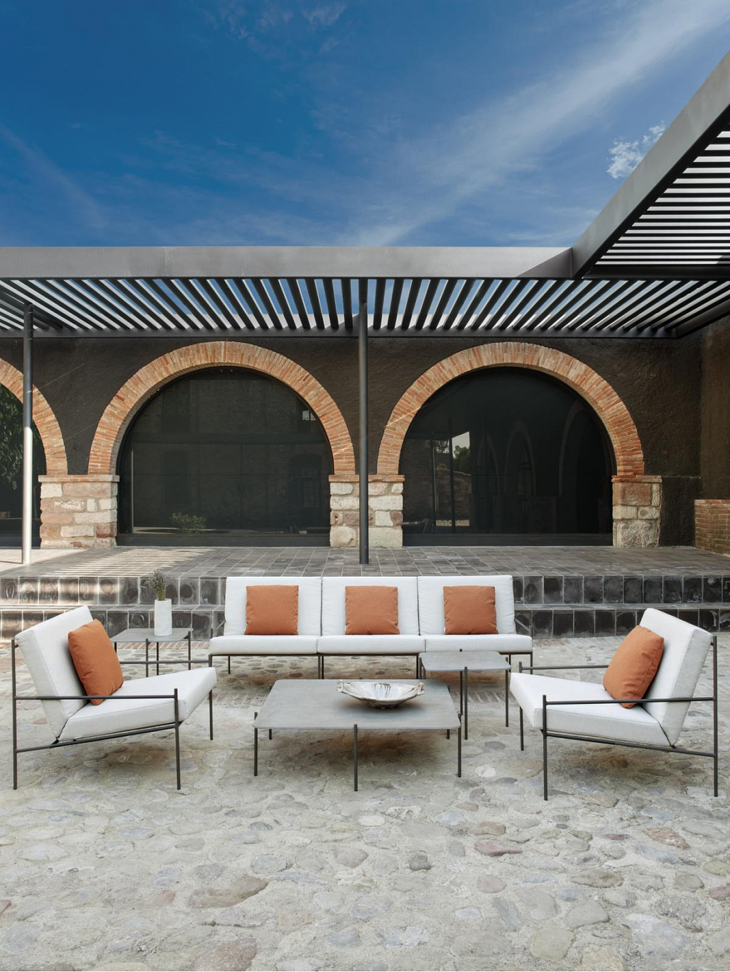 106896 Журнальный стол 100 x 100 см Point Min POINT1920 