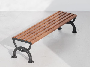 Металлическая скамья без спинки