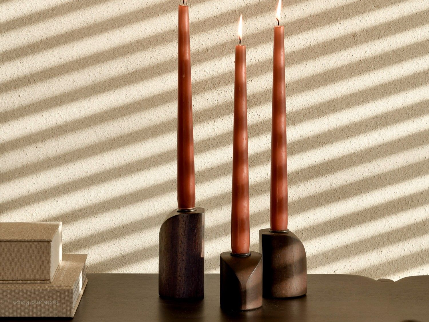 Подсвечник из красного дерева Ethnicraft PI ARCH-00127667 - Вид №1