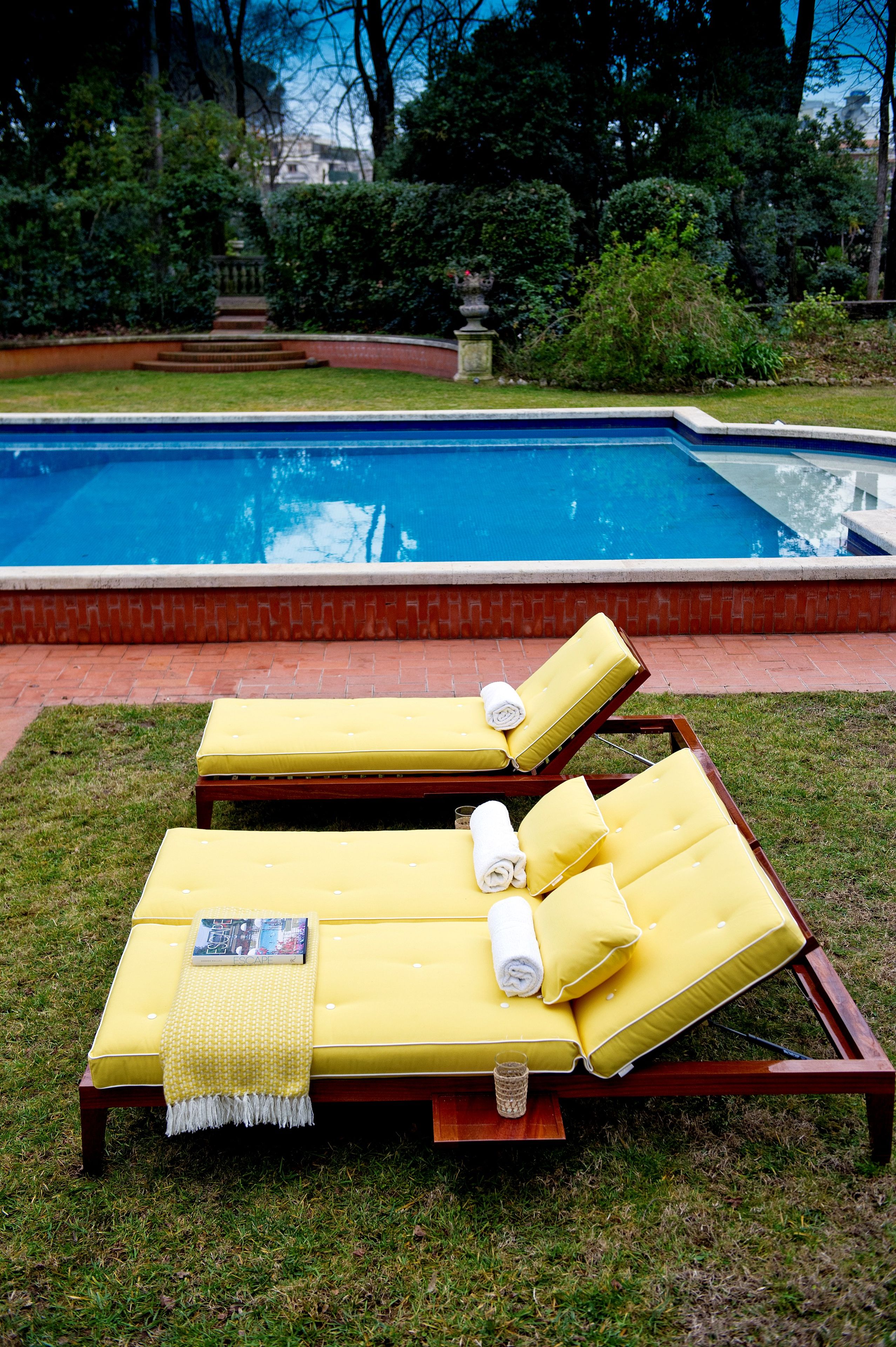 Двуспальная Садовая кровать из красного дерева и ткани Unopiù C'est la vie ARCH-00073376 - Вид №6