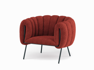 Тканевое кресло с подлокотниками