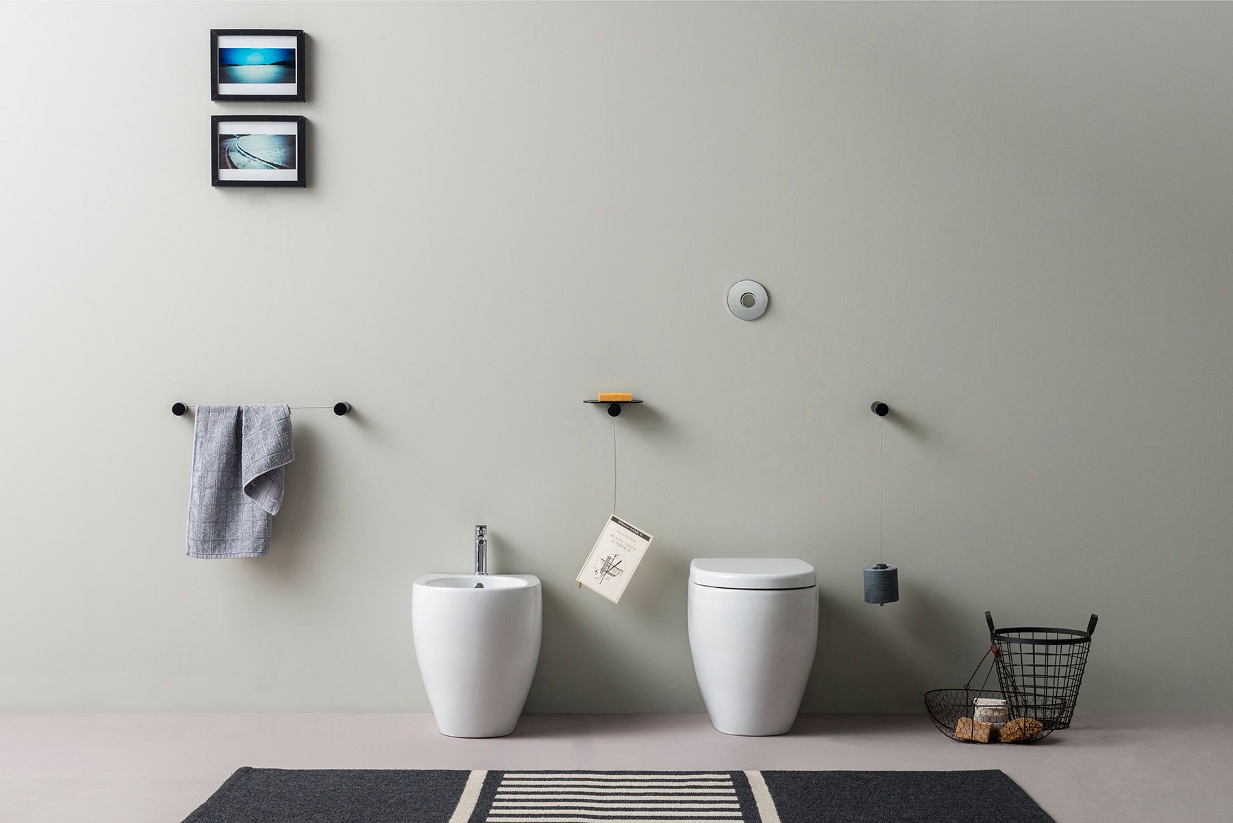 Латунная стойка для журналов EVER Life Design точка ARCH-00008527