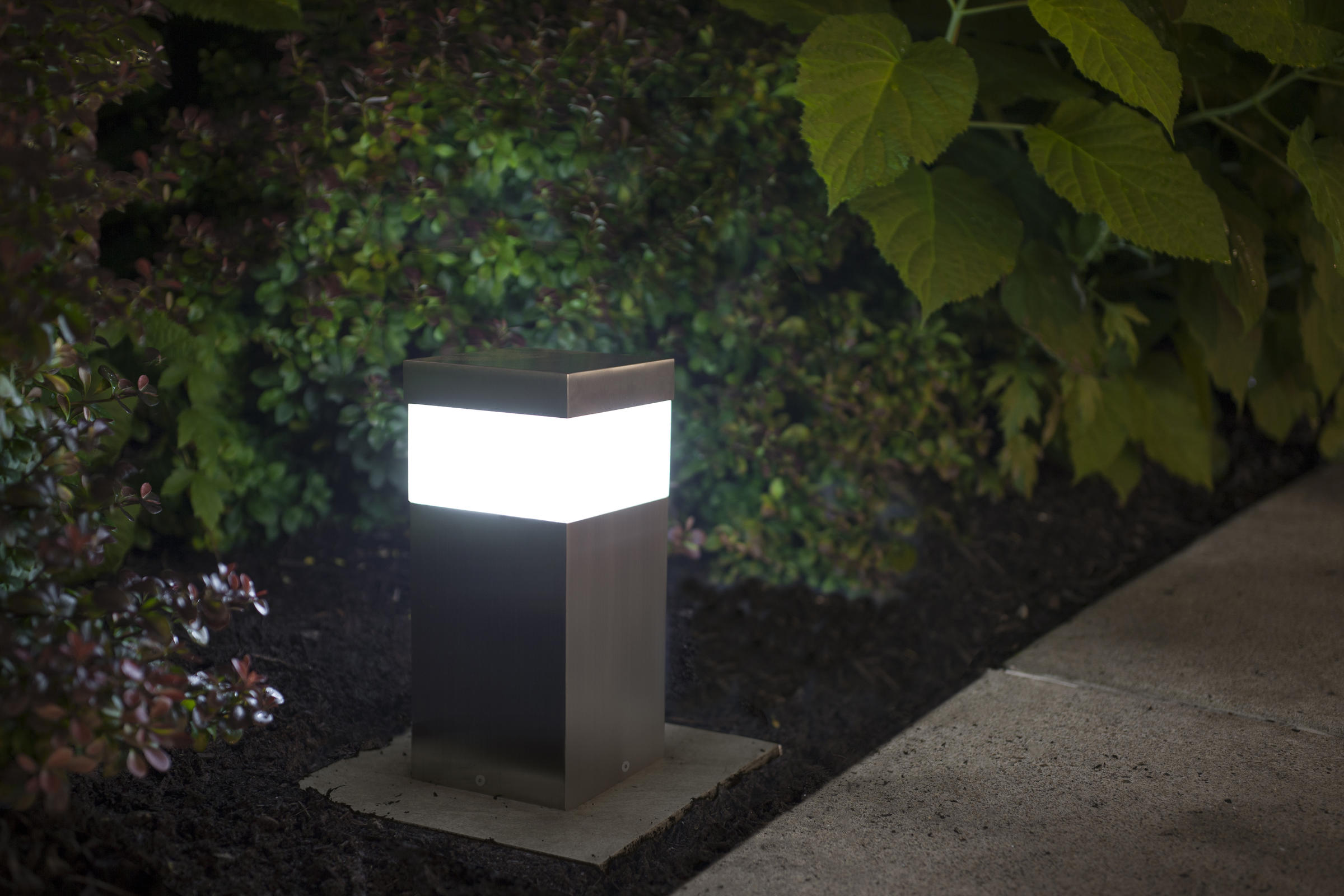 FSRT226 Столбик дорожки Rincon  Forms-surfaces 