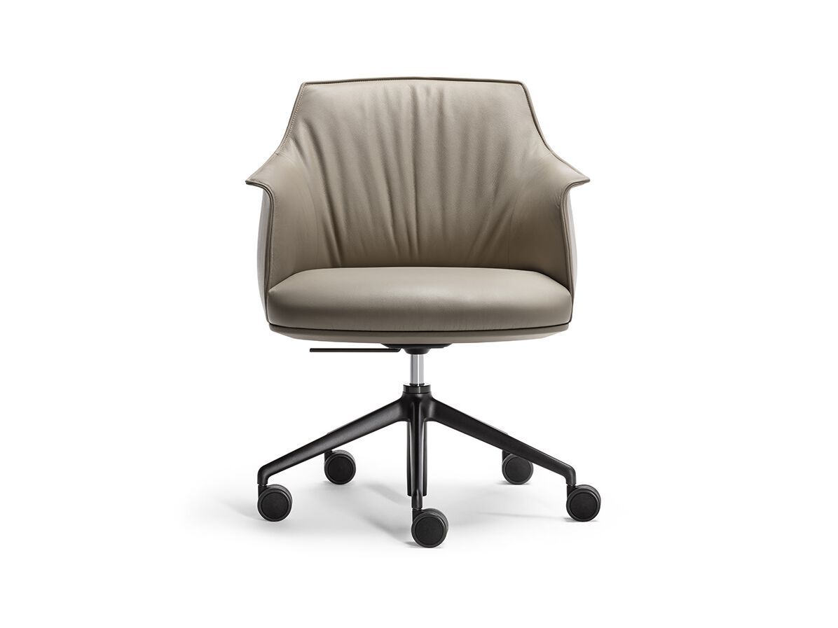 Кожаный офисный стул с низкой спинкой Poltrona Frau офис-офисные кресла ARCH-00042345