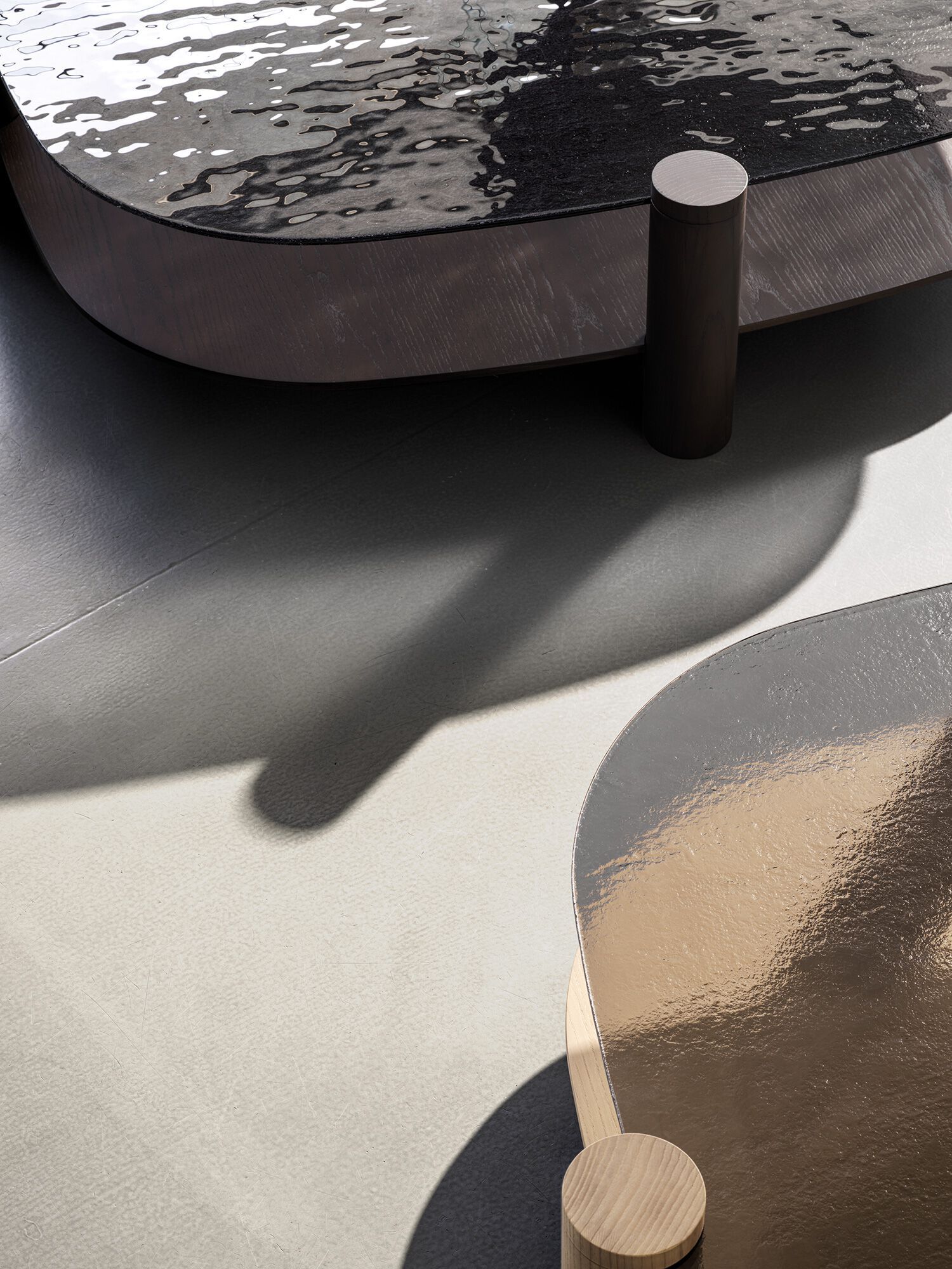 Низкий журнальный столик из дерева и стекла Frigerio PAVOS ARCH-00140087 - Вид №5