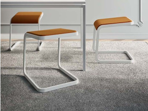 Консольный офисный стул