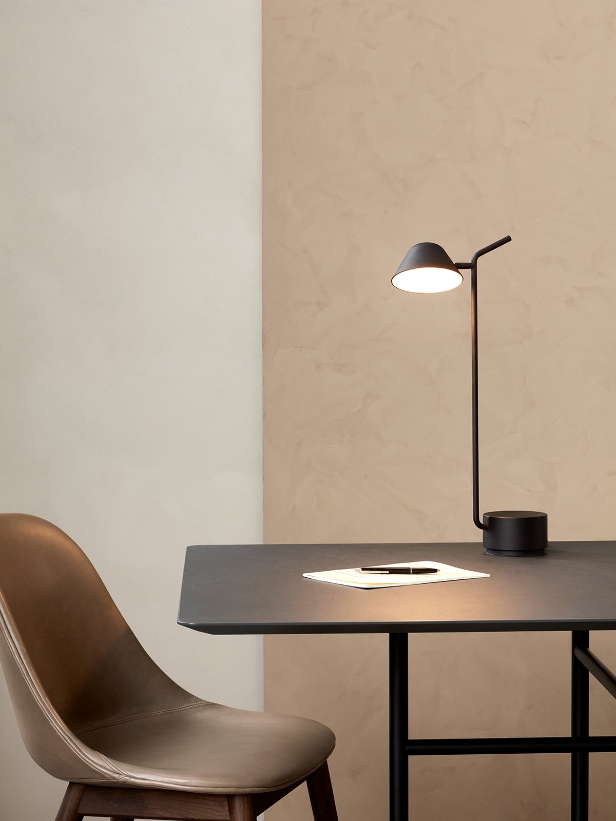 9395002-02BC08ZZ MENU Боковой обеденный стул Harbour, деревянная основа, обитый Дуб натуральный | Мох 0022  - Вид №5