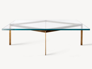 Квадратный стеклянный журнальный столик с металлическим основанием