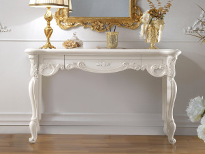 Деревянный туалетный столик