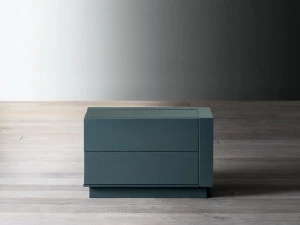 Meridiani Прикроватная тумбочка из лакированной древесины с ящиками