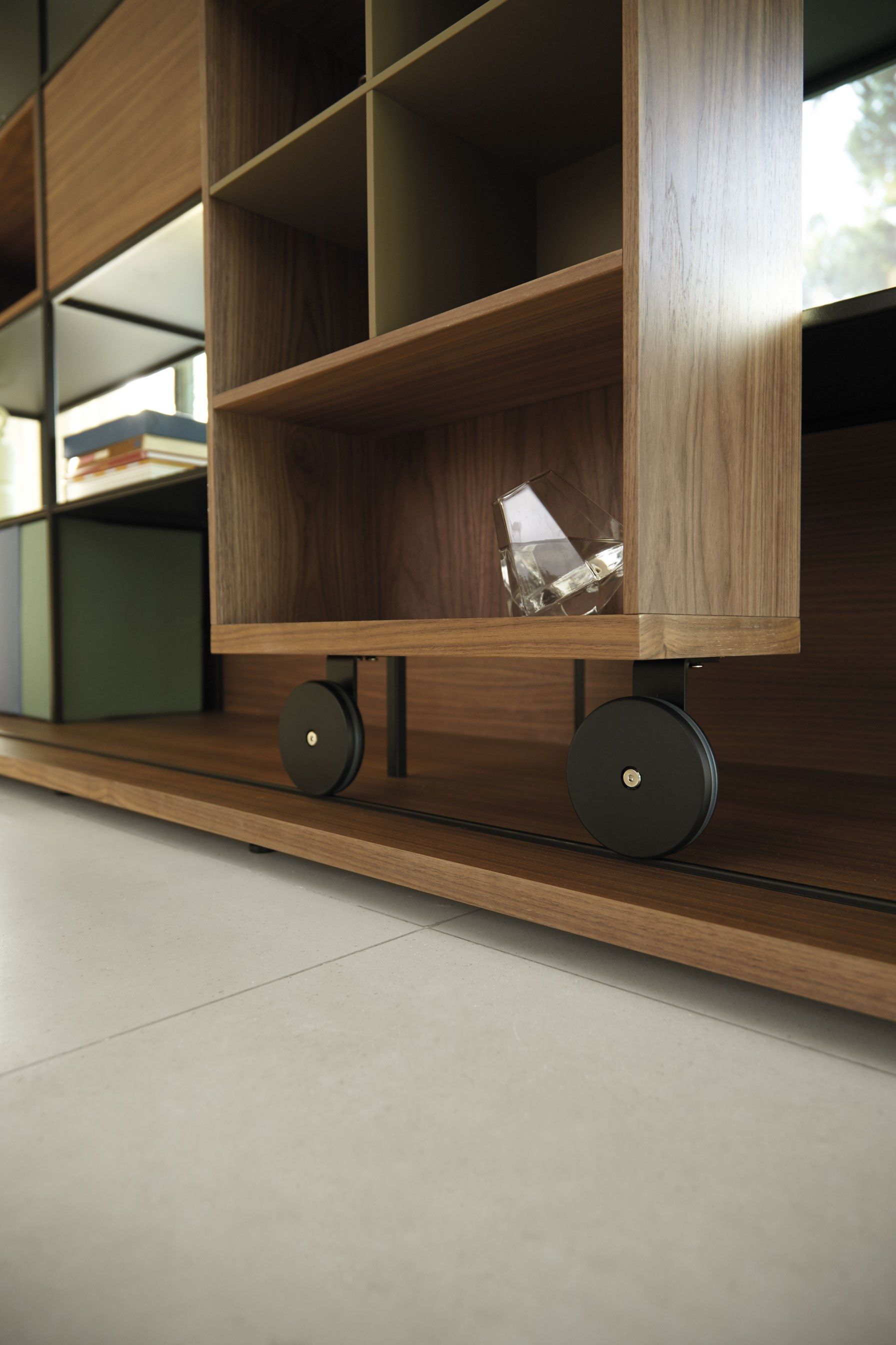 Деревянный книжный шкаф на колесах Punt Literatura ARCH-00034358 - Вид №33