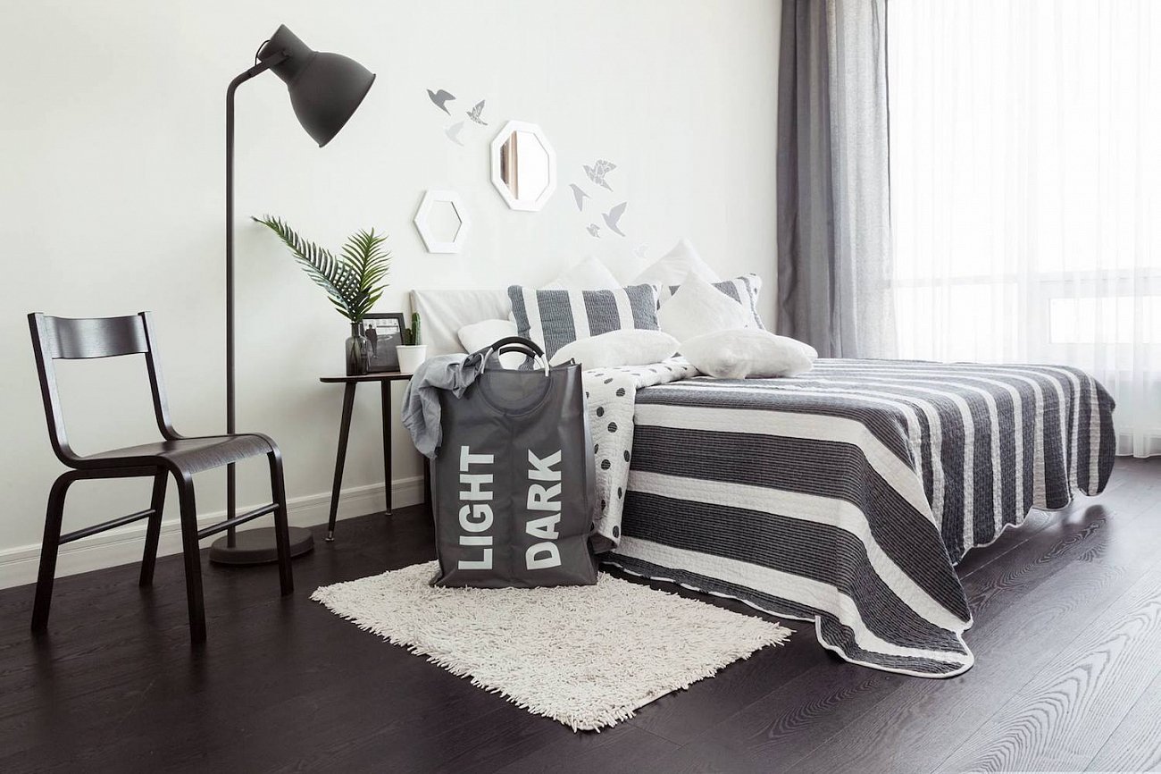 Кофейный столик с деревянными ножками и темно-серым кантом "Капля" WOODI  00-3966518 Беленый дуб;бежевый;серый  - Вид №4