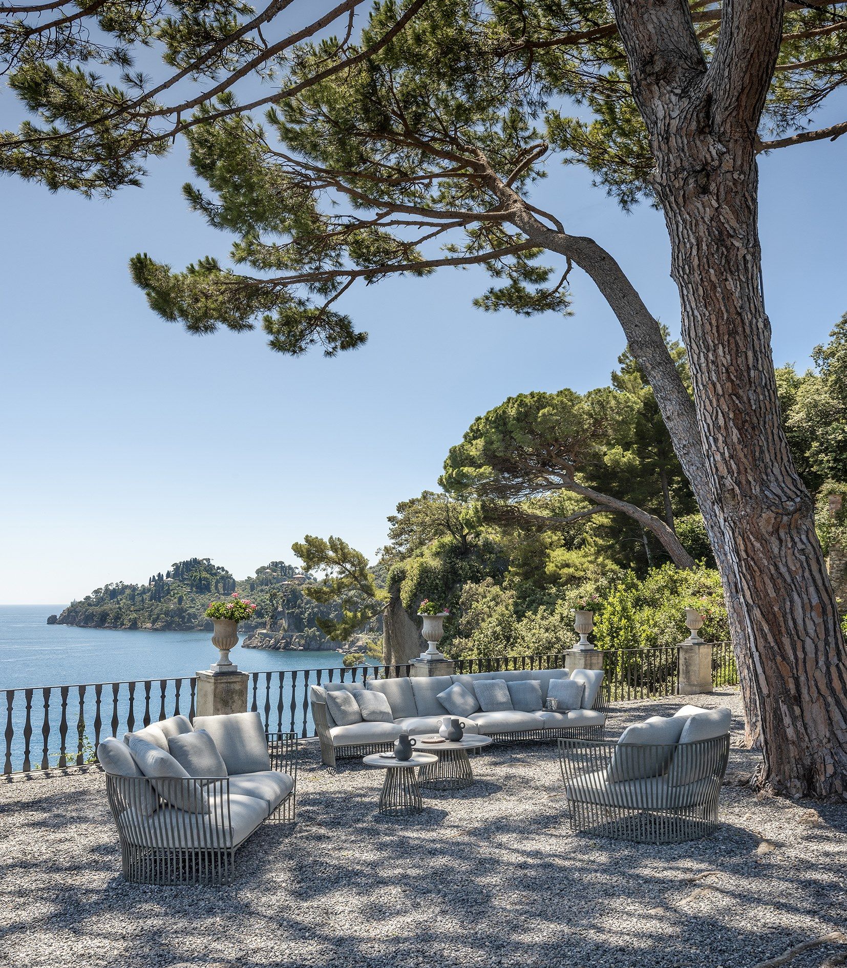 2-местный садовый диван из ткани и алюминия Ethimo Venexia ARCH-00034165 - Вид №2