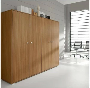 IFT Высокий офисный блок из фанерованной древесины с распашными дверями Pratiko