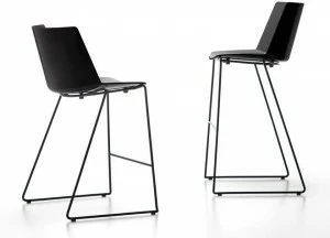 MDF Italia Табурет из полипропилена на санках со спинкой Aïku