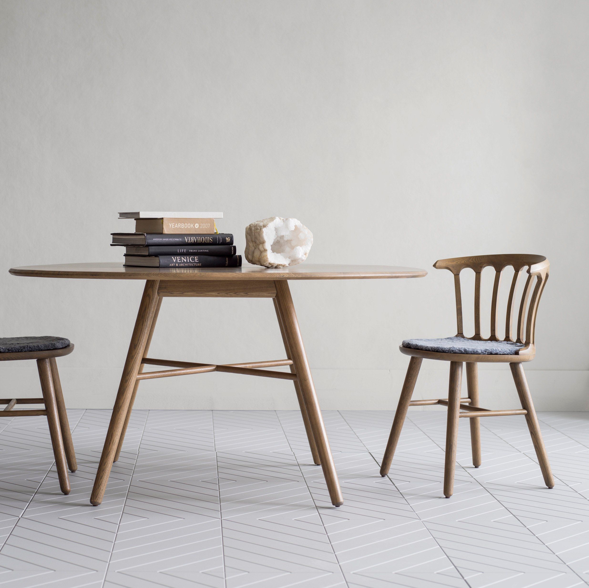 Круглый дубовый стол Hans K Сан-Марко ARCH-00026244 - Вид №2