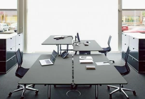 USM Рабочий стол с регулируемой высотой Usm kitos table
