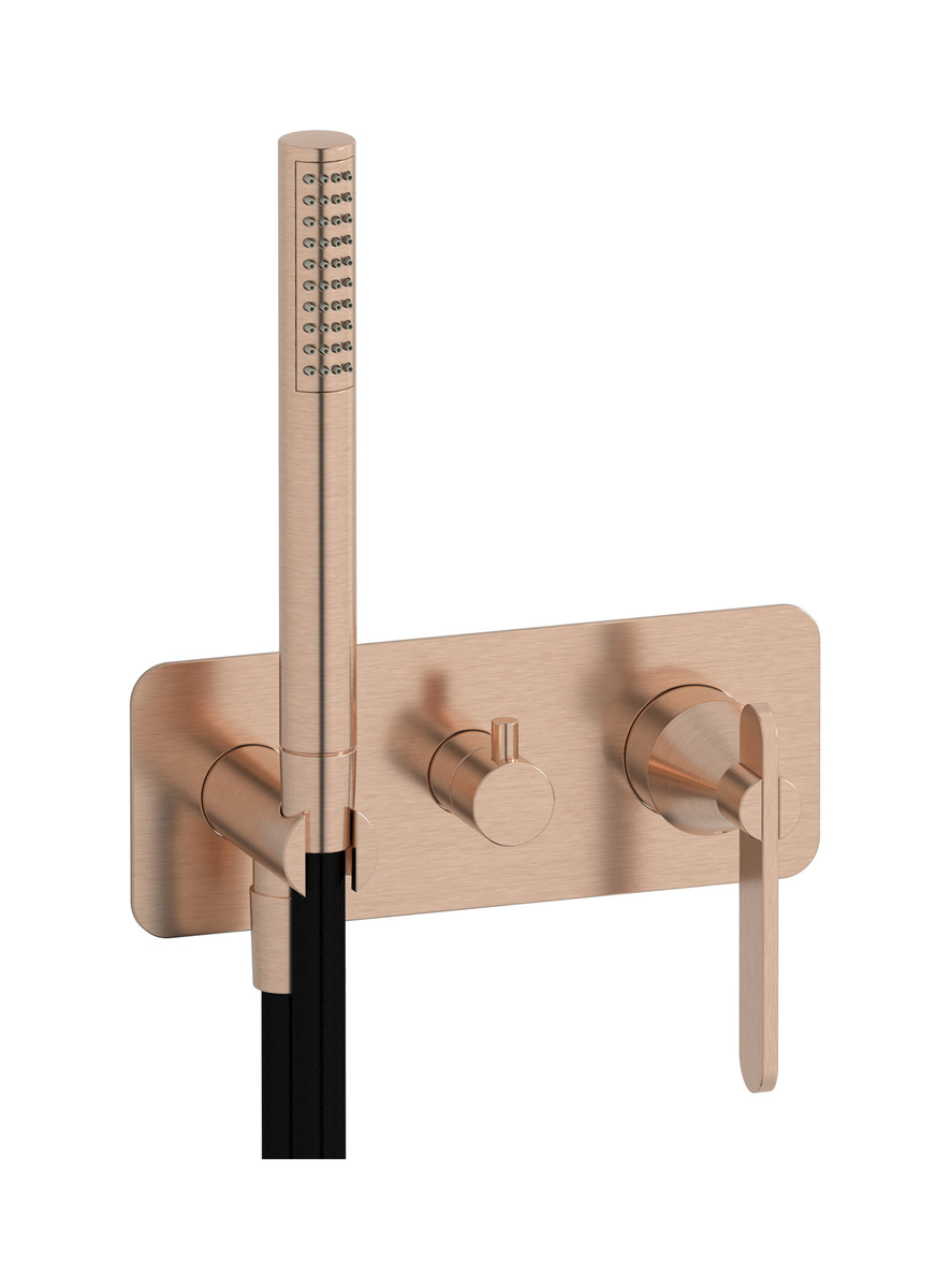 Внешние части встроенного в стену смесителя на 3 потребителя в комплекте с душевым гарнитуром. WE ARE IB ol300is Brushed Rose Gold Soho