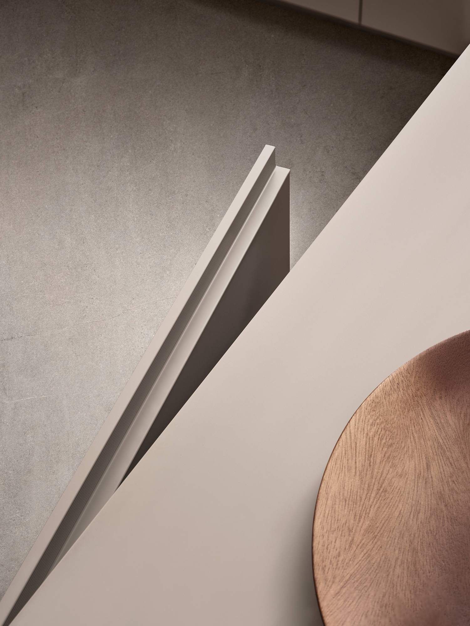 Кухня без ручек на заказ с полуостровом ERNESTOMEDA знак ARCH-00069072 - Вид №7