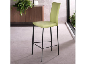 Высокий стул с гибкой спинкой