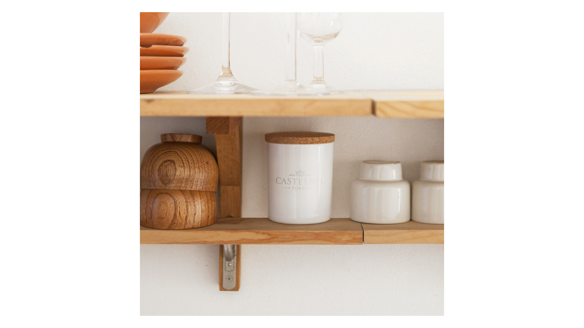 10673713 CASTELBEL Свеча ароматическая для кухни CASTELBEL Сардины 558г, воск  - Вид №2