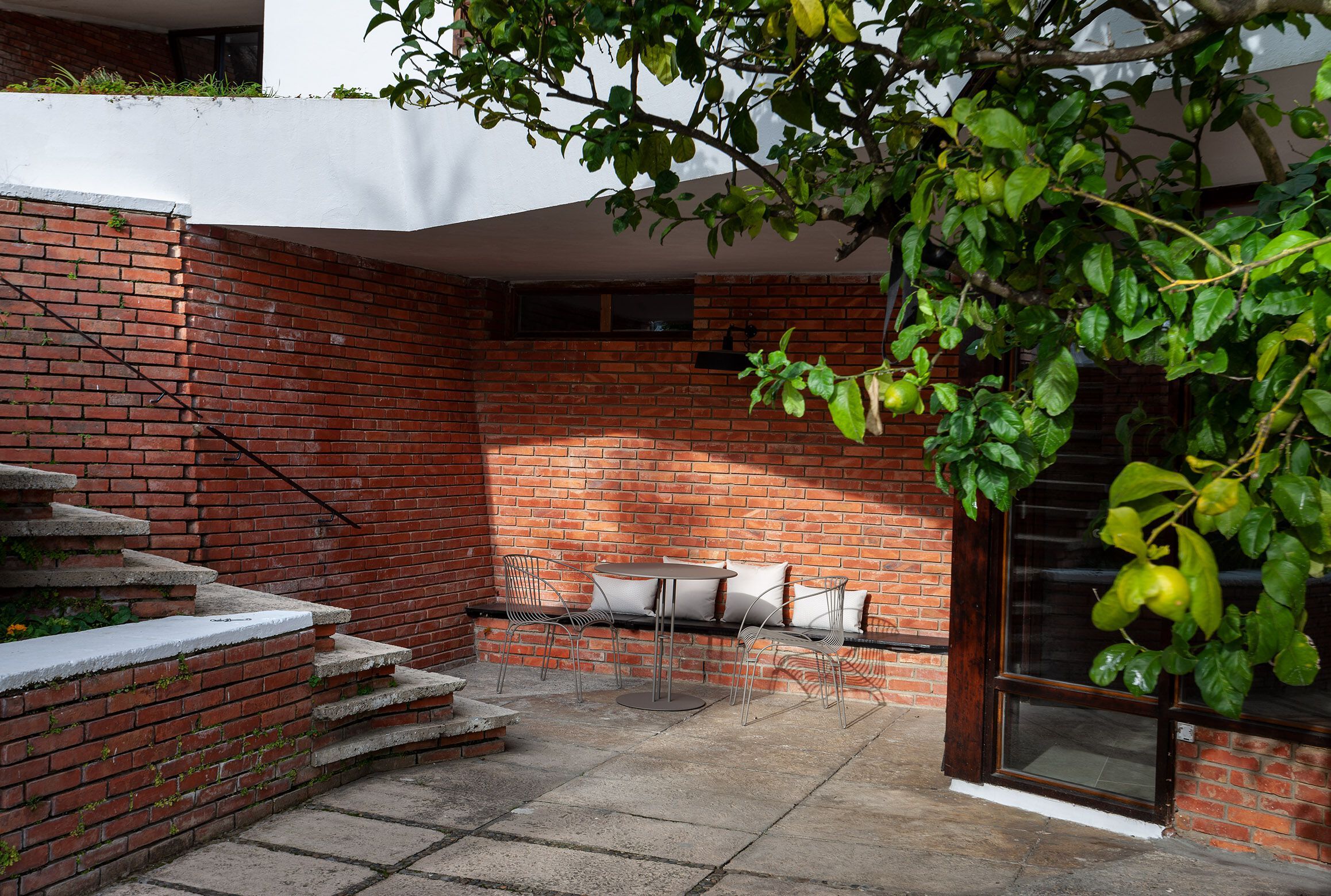 Стальной стул с подлокотниками iSimar Colonial ARCH-00124637 - Вид №4