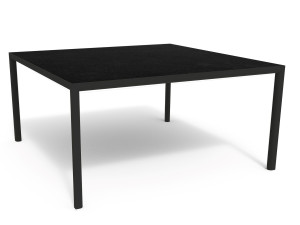 Квадратный садовый стол