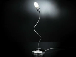 Metal Lux Настольная лампа из хромированного металла с гибким кронштейном Free spirit classic