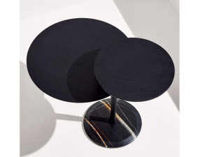 Вращающийся журнальный столик из ясеня