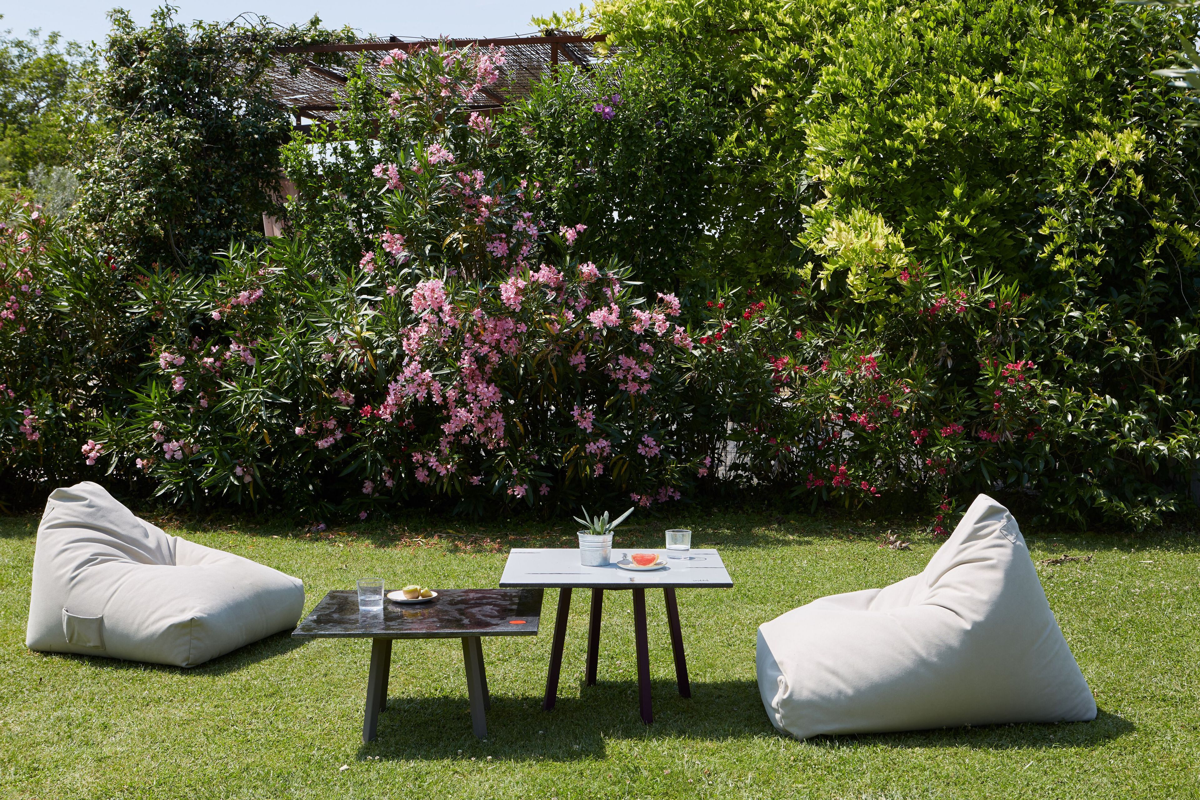 Журнальный столик из фаянса и нержавеющей стали DOMIZIANI современный ARCH-00061734 - Вид №2