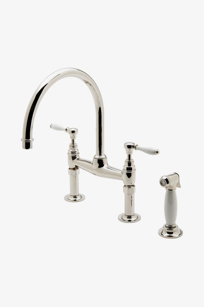EAKM43 Винтажный кухонный смеситель Easton с двумя отверстиями, мост с гусиной шеей, ручки из белого фарфора и распылитель Waterworks 