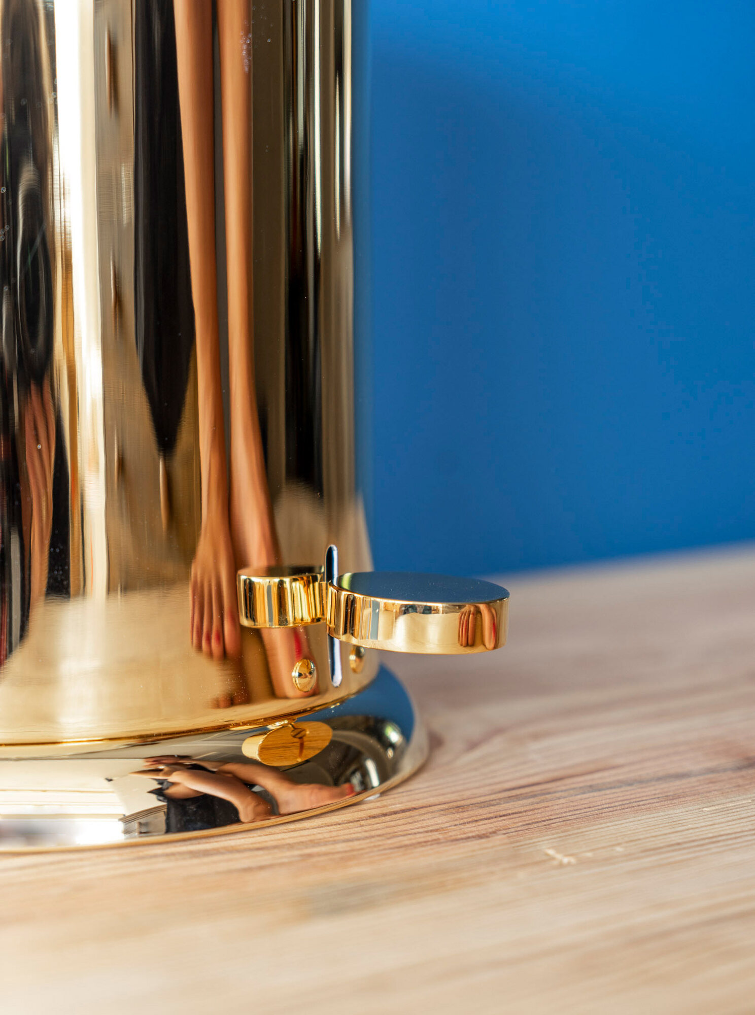 Traditional bathrooms Урна для ванной в стиле ретро Kingston Tb6337.bn Мессинг  - Вид №3