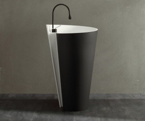 Kon bicolor Mastella  Раковина