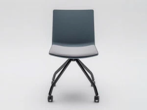 MDD Пластиковый стул на эстакаде на колесиках Shila