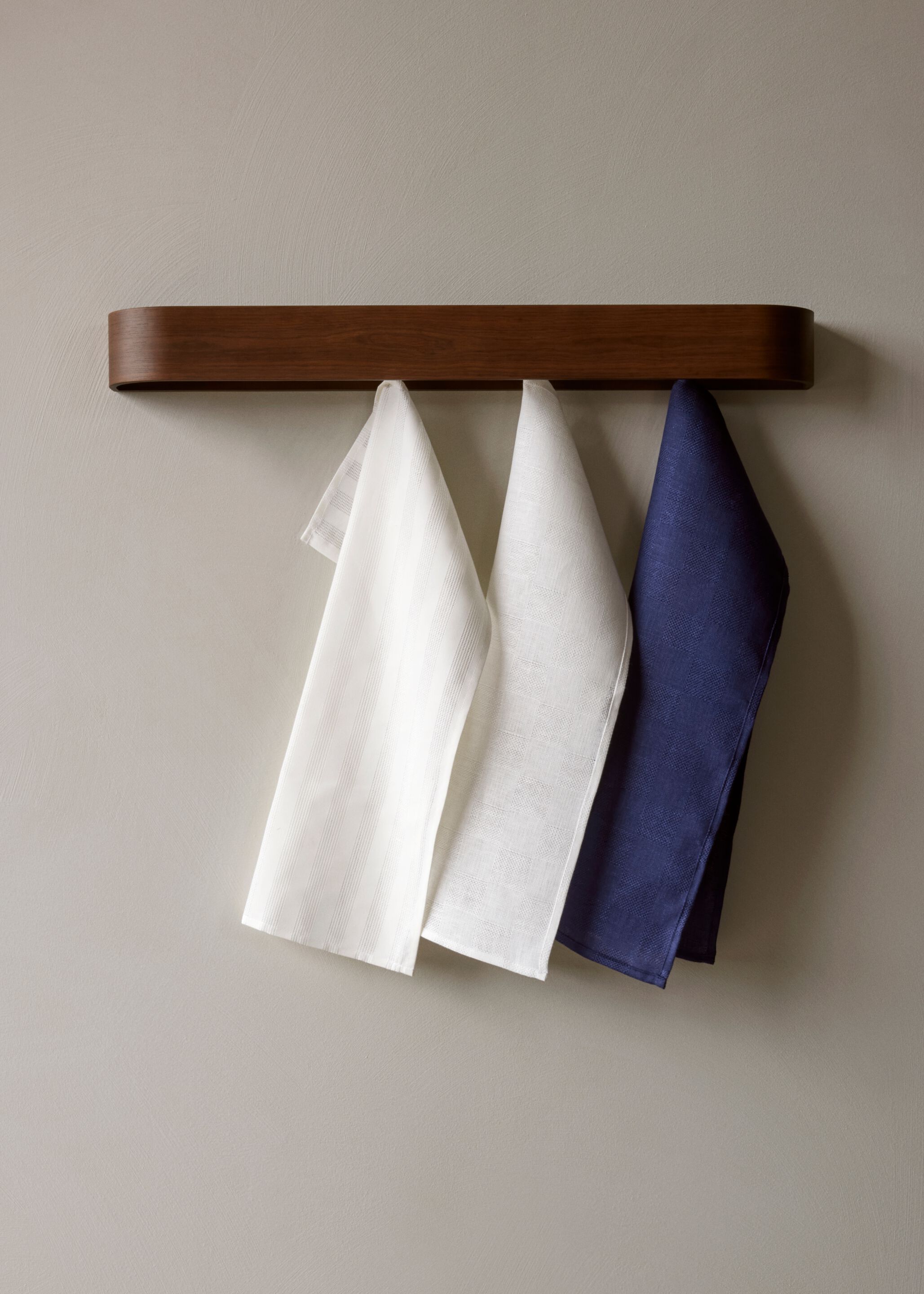 Настенная вешалка из шпона Audo Copenhagen эпоха ARCH-00078494 - Вид №16