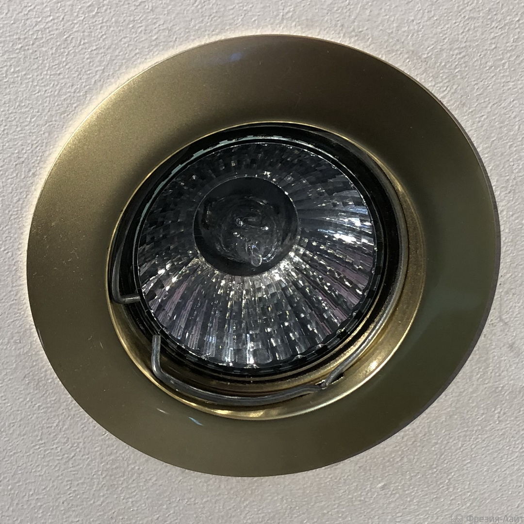 Arkos 6038-00-00-Y (R-149 зол. мат.) светильник встраиваемый потолочный 1485