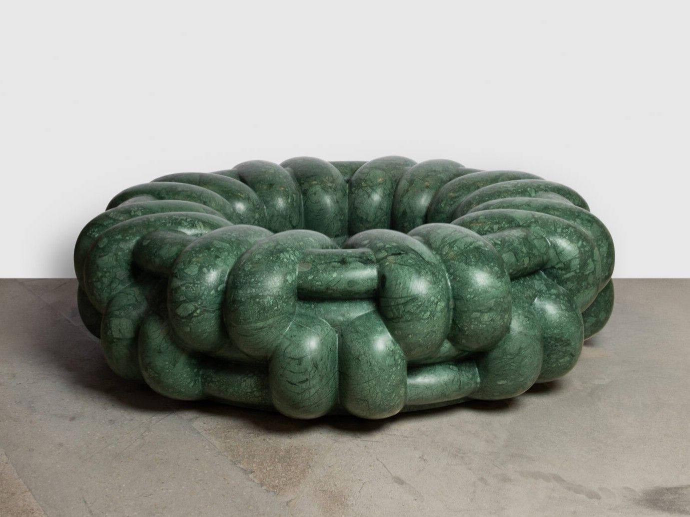 Изогнутая мраморная скамья Kelly Wearstler Nudo ARCH-00069351