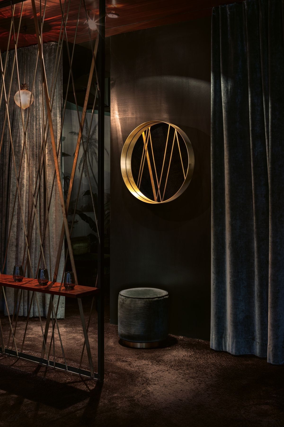 Настенное круглое зеркало Classicon Cypris ARCH-00075654 - Вид №4