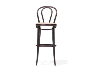 Высокий деревянный стул с мягким сиденьем