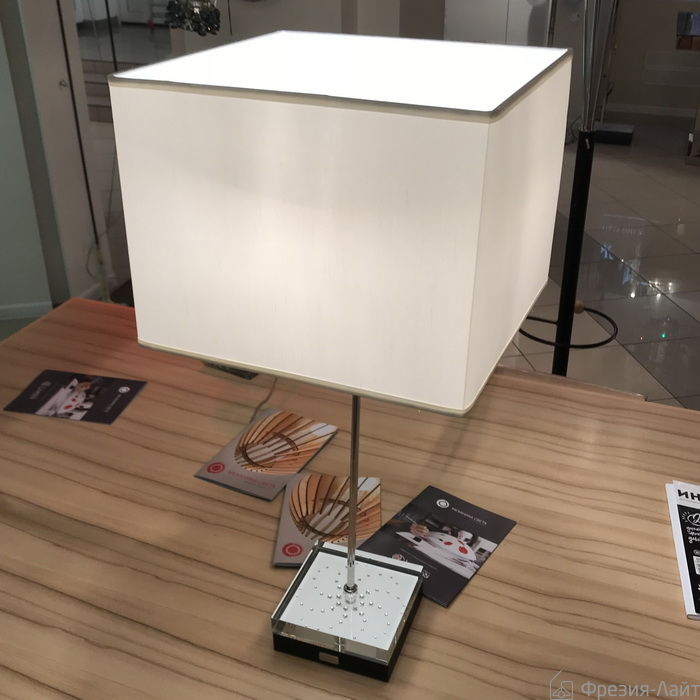 Swarovski SKB710E-WH3CL Brillet лампа настольная 107003