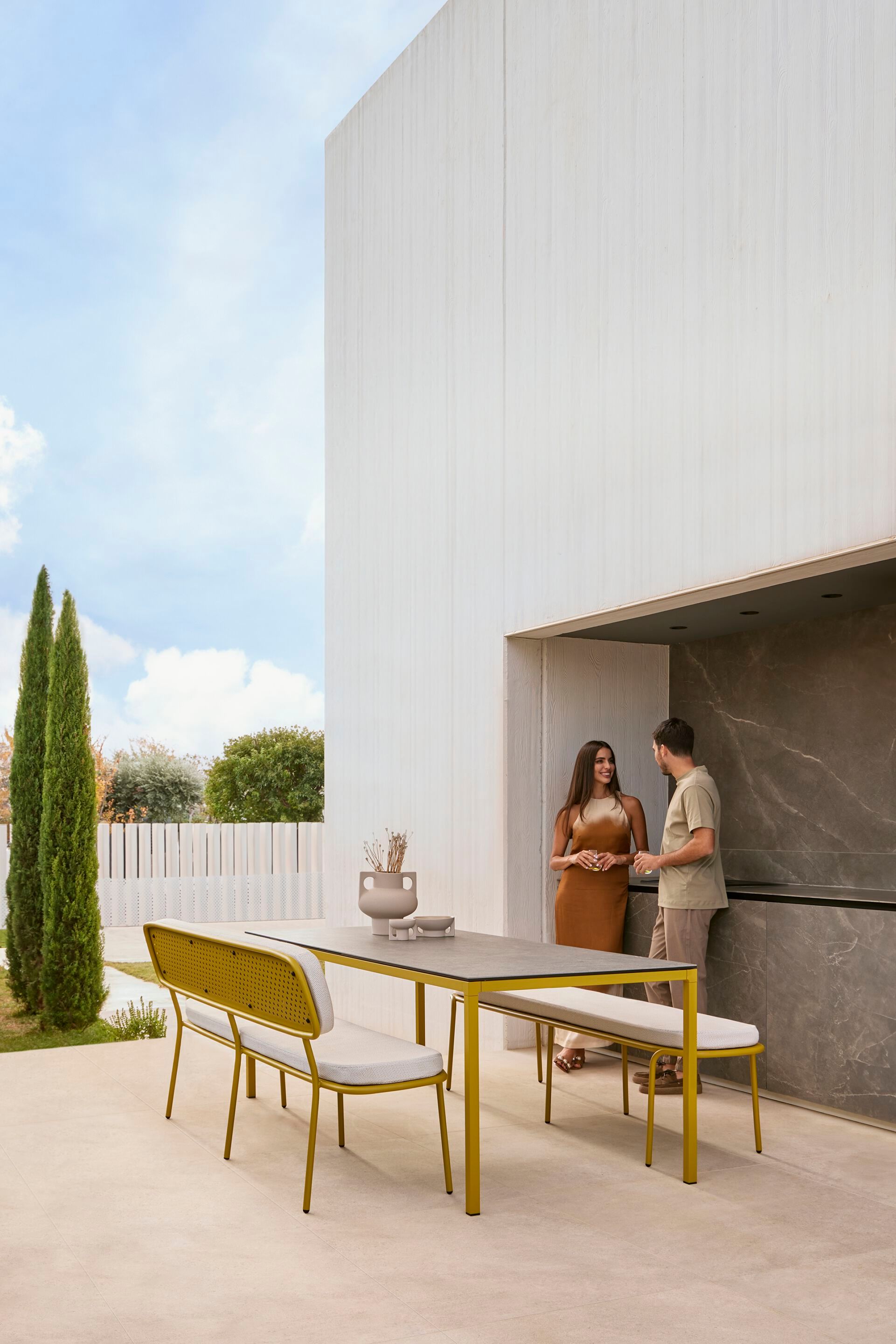 Садовая скамейка из нержавеющей стали MUSOLA Abril ARCH-00080152