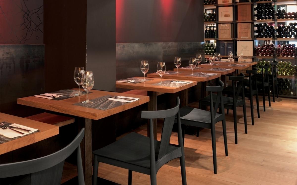 037482 Кресло Andreu World Smile - Вид №1