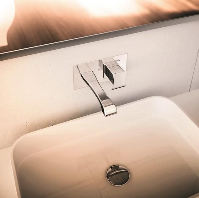 Fir Italia Смеситель для умывальника настенный с тарелкой Déco 87 8710108 - Вид №1